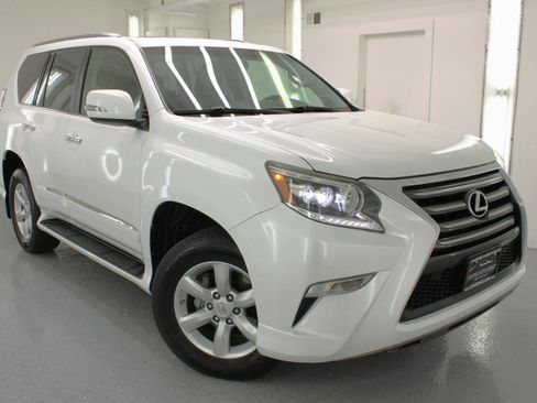 Used 2014 Lexus GX 460 image 29