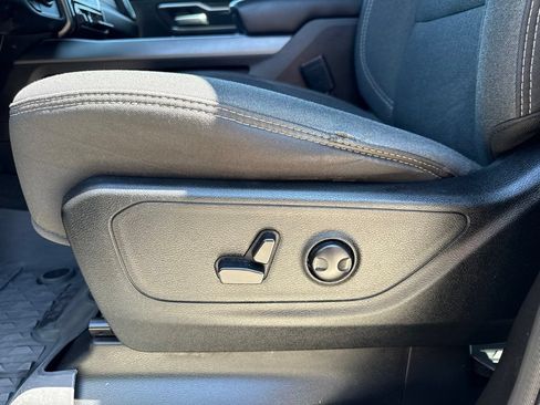 Used 2023 RAM 1500 Big Horn AWD/4WD image 23