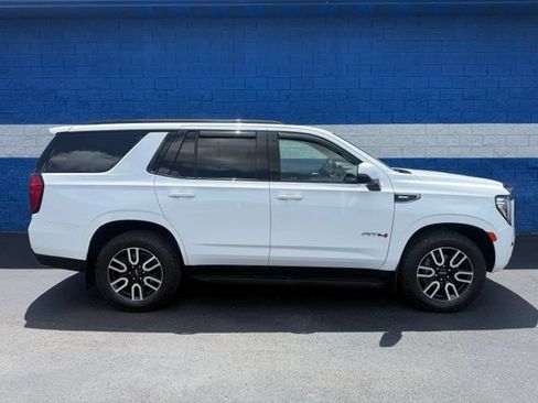 Used 2021 GMC Yukon AT4 w/ Rear Media and Nav Package AWD/4WD image 2