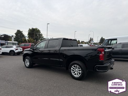 Used 2024 Chevrolet Silverado 1500 RST w/ Z71 Off-Road Package AWD/4WD image 3