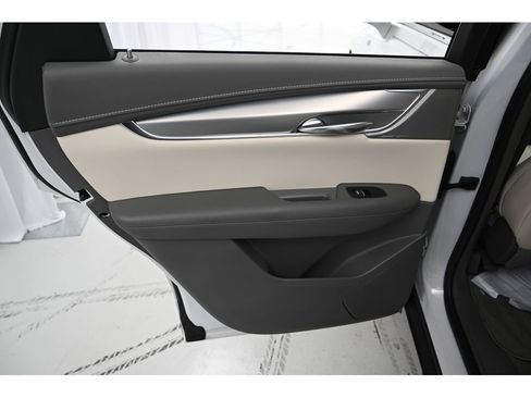 Used 2022 Cadillac XT5 Premium Luxury w/ Technology Package image 20