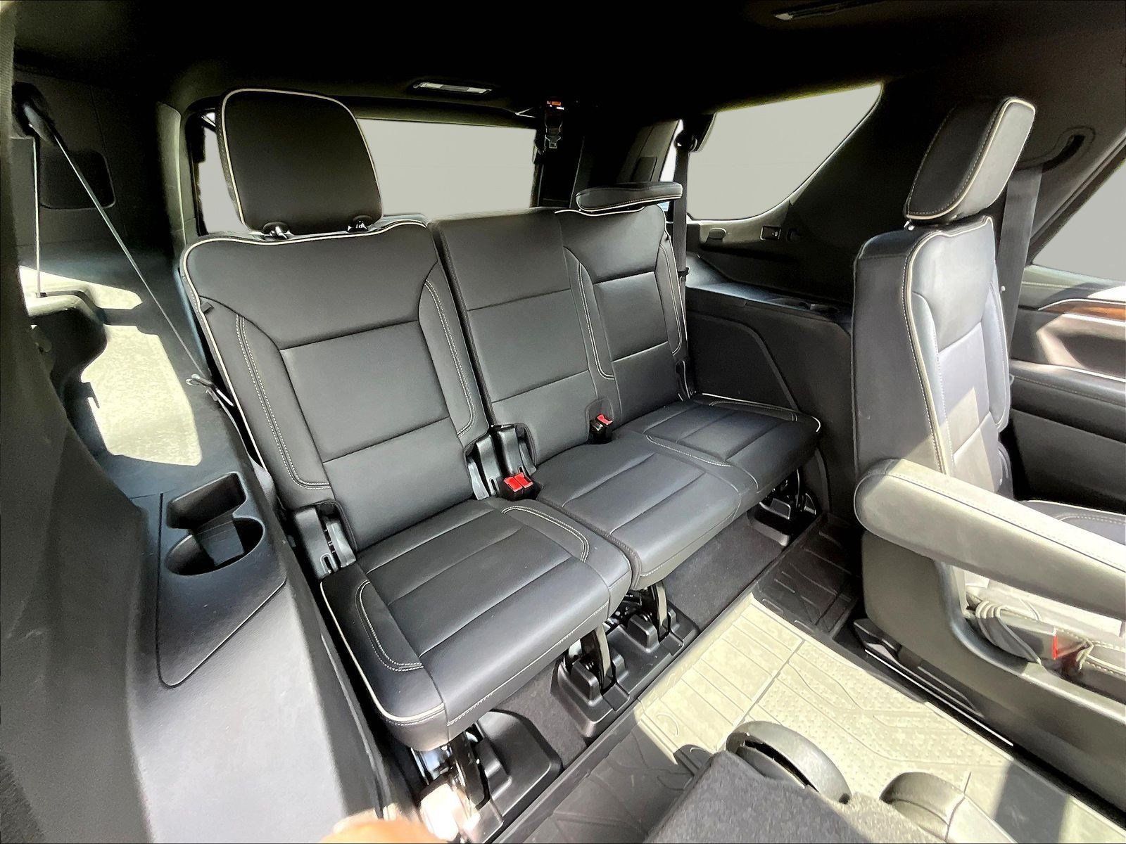 Used 2023 Chevrolet Tahoe Premier w/ Premium Package AWD/4WD image 26
