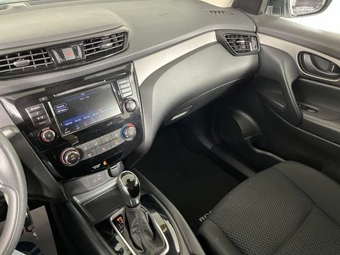 Used 2021 Nissan Rogue Sport S FWD image 33