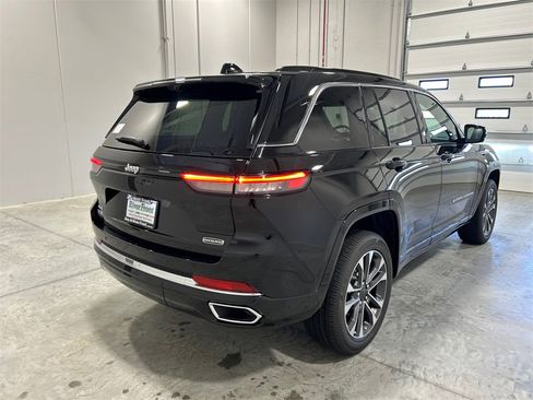 New 2025 Jeep Grand Cherokee Overland w/ Adv Protech Group III image 6
