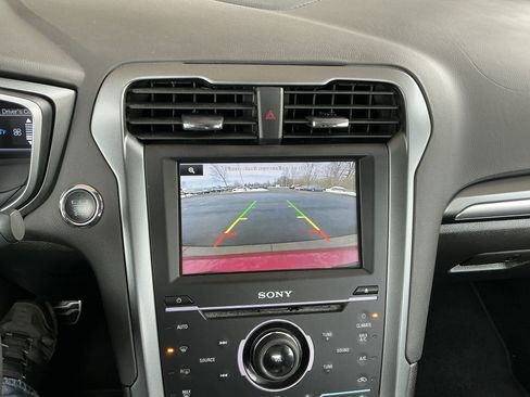 Used 2015 Ford Fusion Titanium image 10