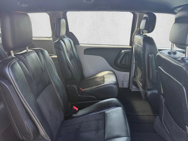 Used 2019 Dodge Grand Caravan SXT FWD image 21