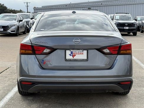 Used 2025 Nissan Altima 2.5 S image 8