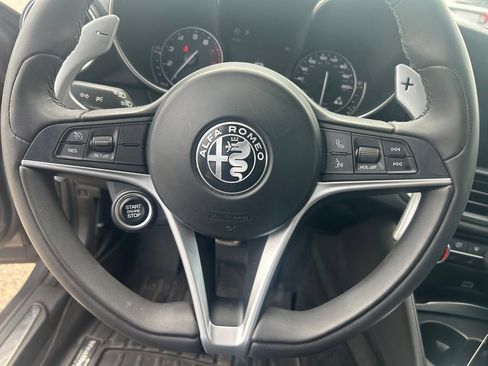 Used 2017 Alfa Romeo Giulia Ti w/ TI 19" Sport Package AWD/4WD image 16