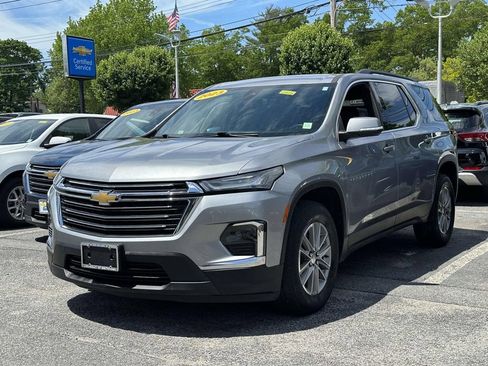 Used 2023 Chevrolet Traverse LT AWD/4WD image 2