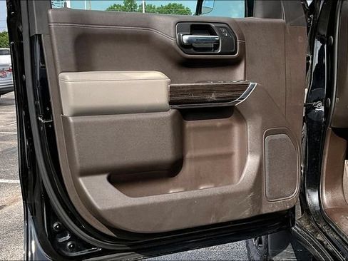 Used 2021 Chevrolet Silverado 1500 LT w/ LPO, Dark Essentials Package AWD/4WD image 21