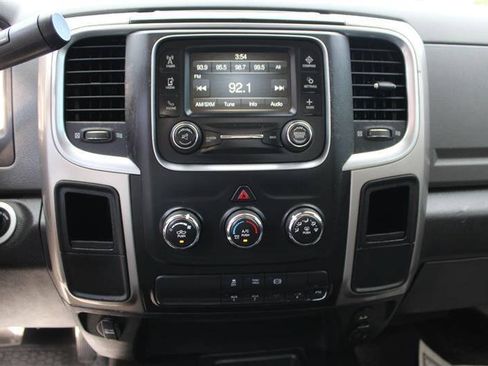 Used 2018 RAM 5500 4x4 Regular Cab image 18