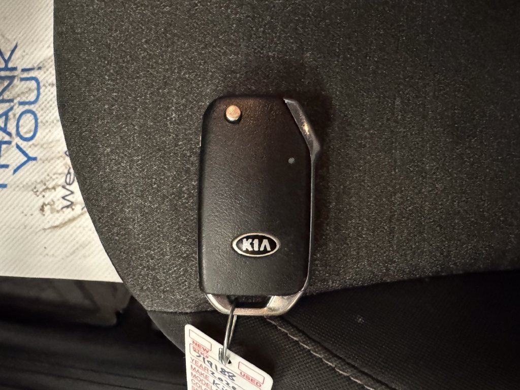 Used 2020 Kia Soul S FWD image 16
