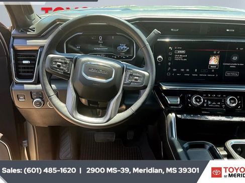 Used 2025 GMC Sierra 2500 Denali Ultimate image 5