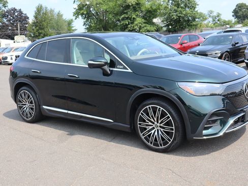 Used 2023 Mercedes-Benz EQE 500 4MATIC SUV image 3
