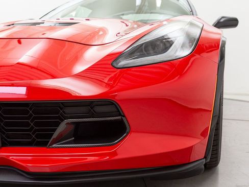 Used 2017 Chevrolet Corvette Grand Sport w/ Carbon Flash Badge Package image 23