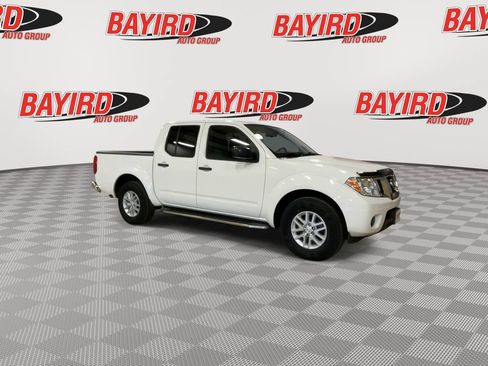 Used 2019 Nissan Frontier SV RWD image 2