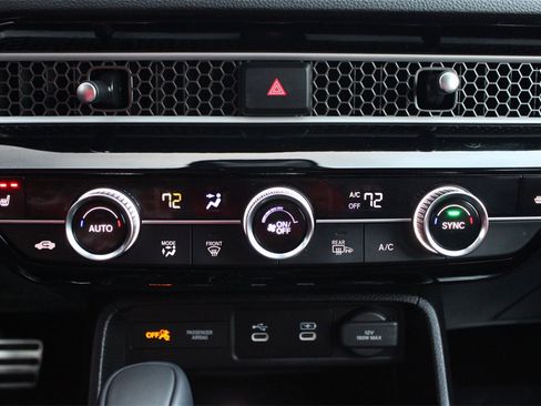 Certified 2025 Honda Civic Sport Touring image 21