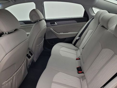 Used 2017 Hyundai Sonata Plug-In Hybrid image 18