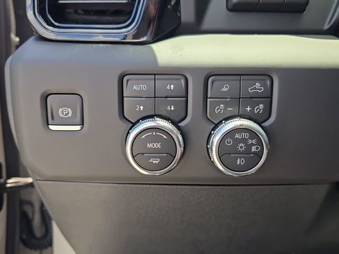 New 2026 GMC Sierra 2500 AT4X AWD/4WD image 24