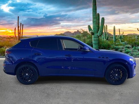 Used 2022 Maserati Levante Modena AWD/4WD image 2