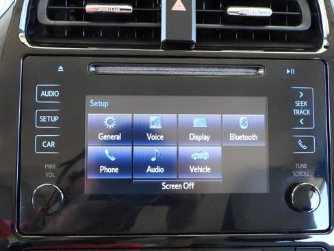 Used 2019 Toyota Prius L Eco image 41