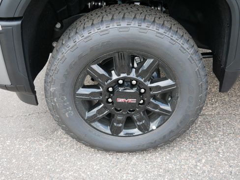 New 2026 GMC Sierra 3500 AT4 w/ AT4 Premium Plus Package AWD/4WD image 9
