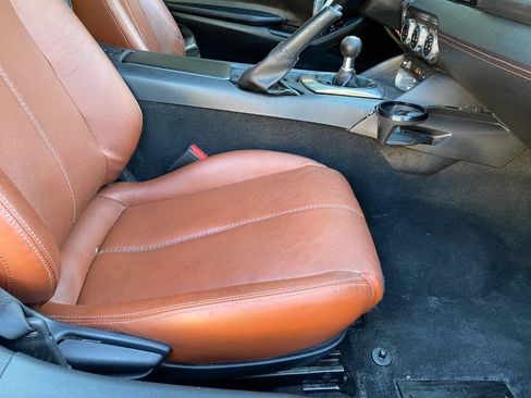 Used 2023 MAZDA MX-5 Miata Grand Touring RWD image 35