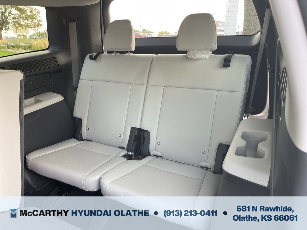 Used 2026 Hyundai Santa Fe SEL AWD/4WD image 6