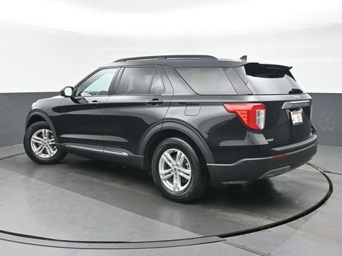 Used 2020 Ford Explorer XLT w/ Equipment Group 202A RWD image 5