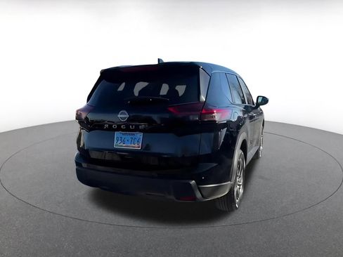 Used 2025 Nissan Rogue SV image 14