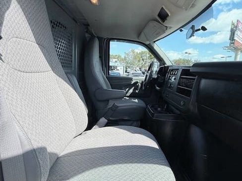 Used 2014 GMC Savana 2500 2500 3dr Cargo Van image 12