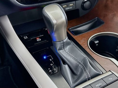 Certified 2020 Lexus RX 350L FWD w/ Premium Package image 17