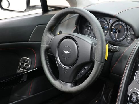 Used 2016 Aston Martin V8 Vantage GT RWD image 67
