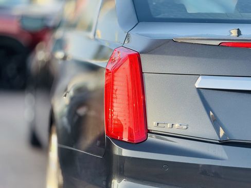 Used 2015 Cadillac CTS Premium image 9