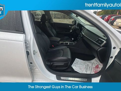 Used 2017 Kia Optima SX image 39