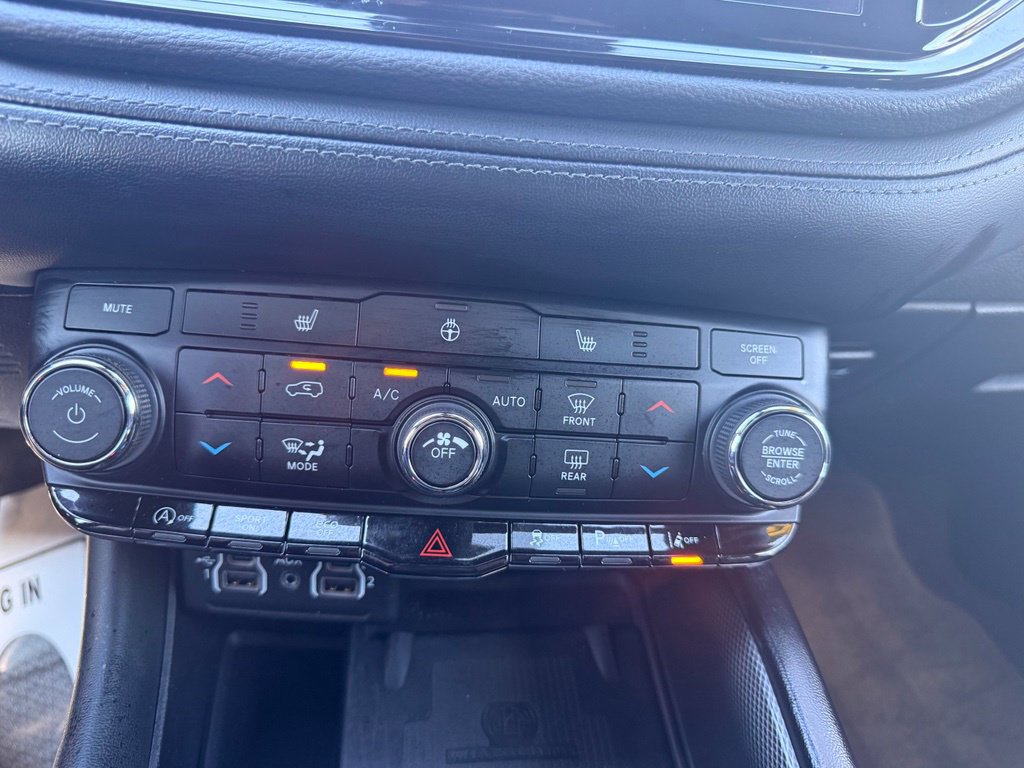 Used 2022 Dodge Durango GT AWD/4WD image 25