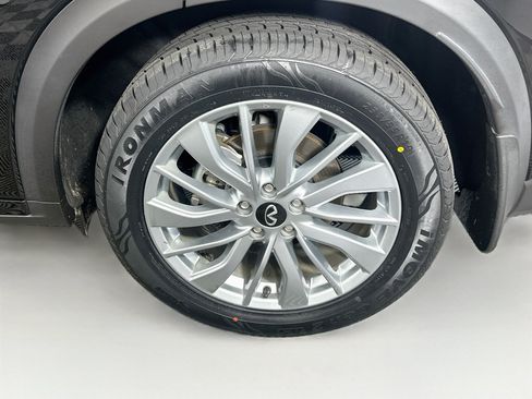 Used 2023 INFINITI QX50 Luxe FWD image 11