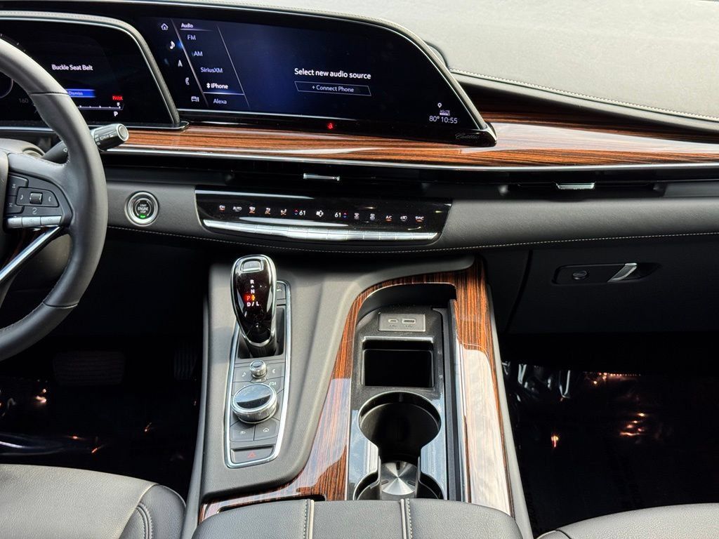 Used 2022 Cadillac Escalade Luxury AWD/4WD image 29