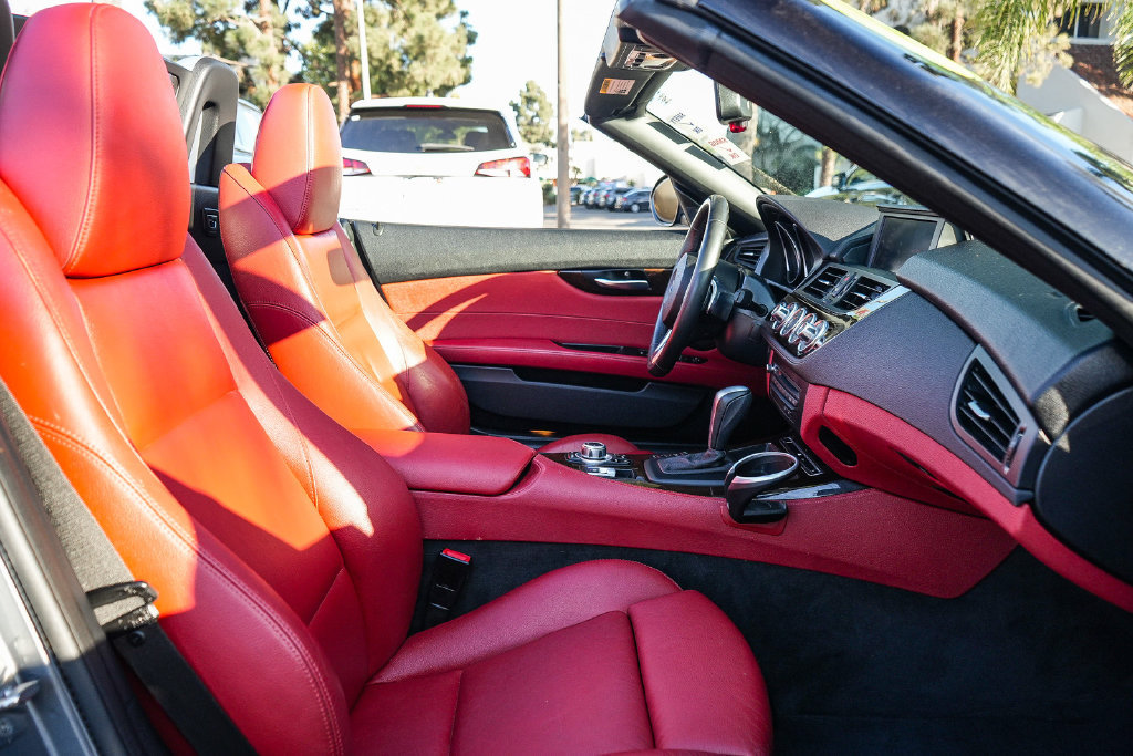 Used 2009 BMW Z4 sDrive30i RWD image 18