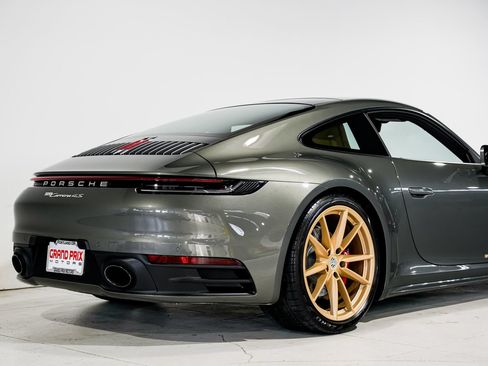 Used 2020 Porsche 911 Carrera 4S AWD/4WD image 40