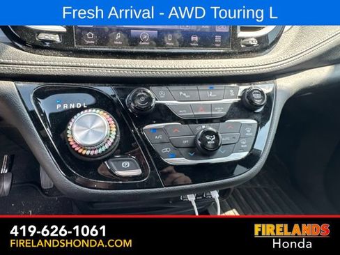 Used 2023 Chrysler Pacifica Touring-L w/ S Appearance Package AWD/4WD image 26