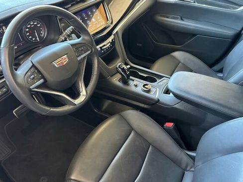Certified 2024 Cadillac XT6 Sport w/ Technology Package AWD/4WD image 10