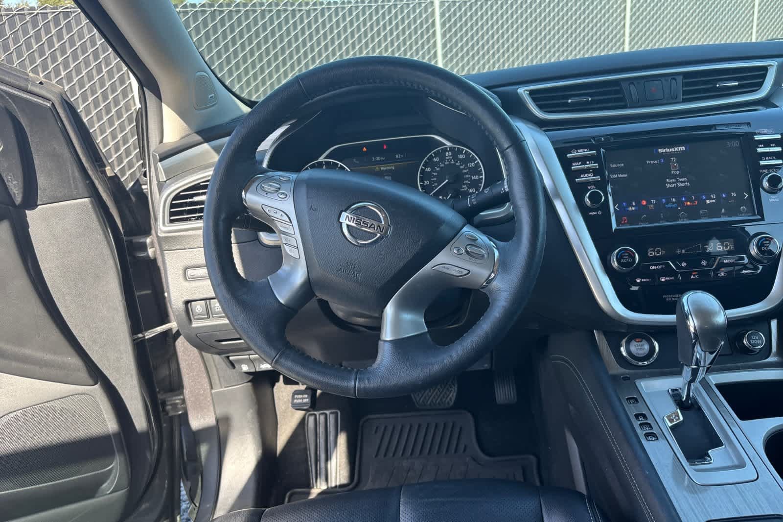 Used 2018 Nissan Murano Platinum w/ Cargo Package FWD image 16