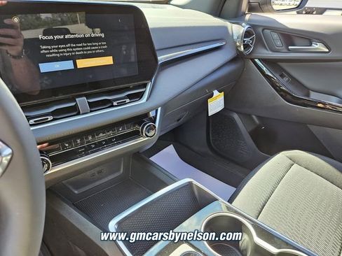 New 2026 Chevrolet Equinox LT w/ Safety and Technology Package AWD/4WD image 12