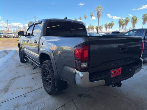 Used 2021 Toyota Tacoma SR5 image 2