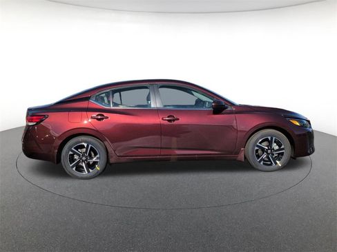 New 2025 Nissan Sentra SV image 4