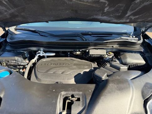 Used 2017 Honda Pilot Touring image 9