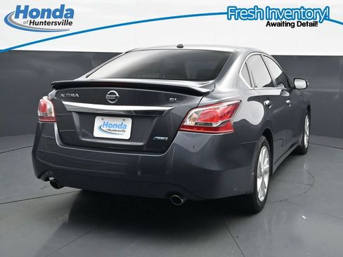Used 2013 Nissan Altima 2.5 SL w/ 2.5 Moonroof Pkg FWD image 10
