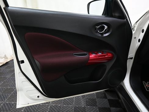 Used 2017 Nissan Juke SV image 24