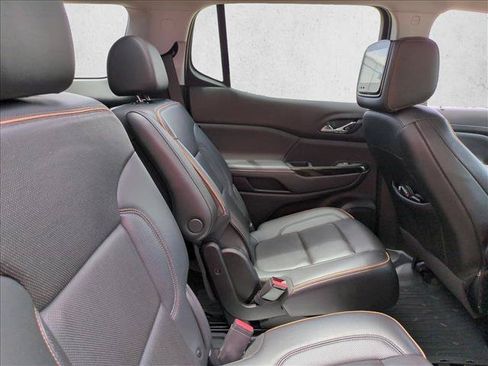 Used 2023 GMC Acadia AT4 w/ Technology Package AWD/4WD image 22